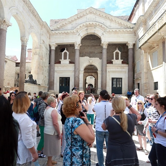 Gradonačelnikova podrška zahtjevima Zajednice društava turističkih vodiča Hrvatske