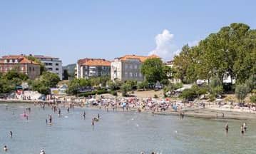 Reagiranje na tekst objavljen u Slobodnoj Dalmaciji: Koncesija na plaži Bačvice dodijeljena prema jedinom legalnom principu