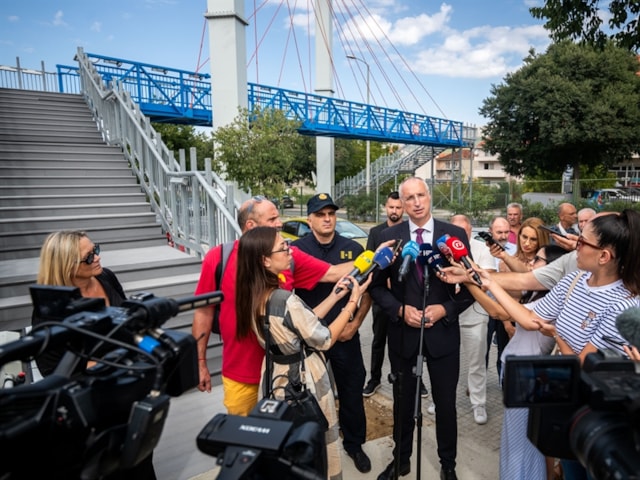 Otvoren pješački nathodnik u Vukovarskoj ulici