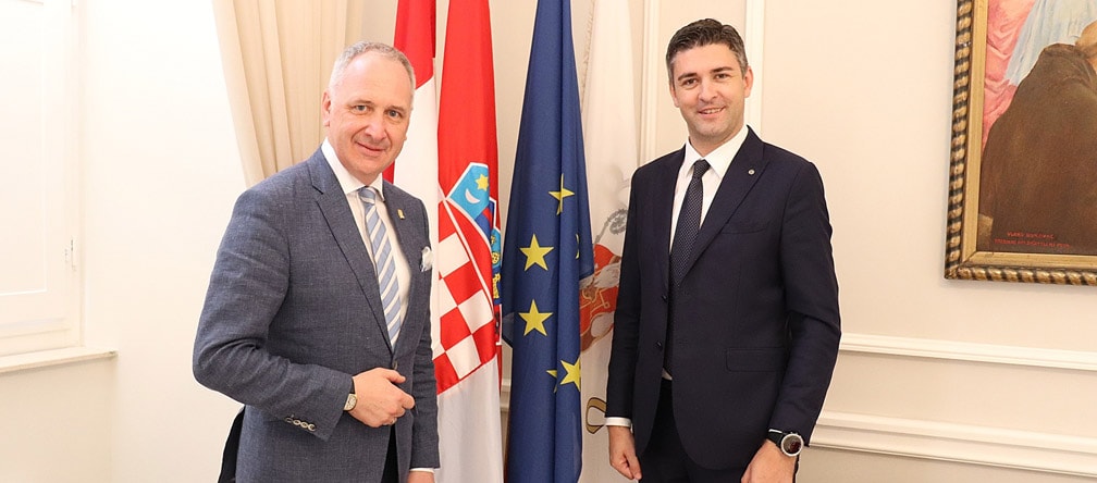 Gradonačelnik Splita I gradonačelnik Dubrovnika uputili prijedlog izmjena I dopuna zakona o prijevozu u cestovnom ministarstvu I vladi: Ustrajat ćemo na izmjenama Zakona koji smanjuje kvalitetu života