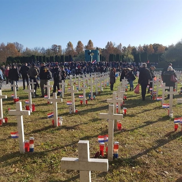 Herojskom Vukovaru odana počast za ratnu žrtvu