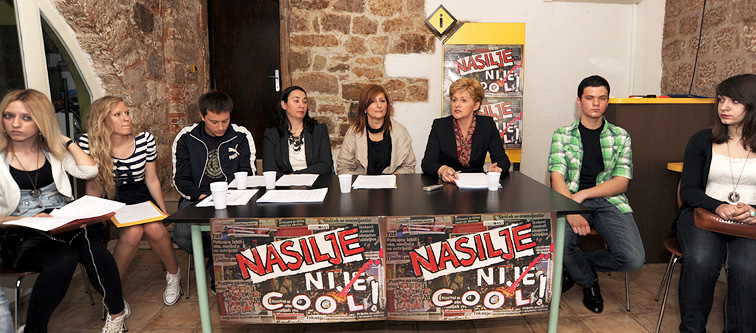 2011_05_11_nasilje-nije-coo.jpg